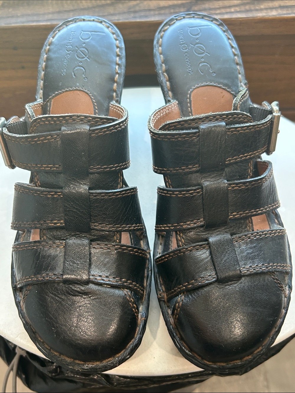 b.o.c. Black Leather buckle Slide Clogs size 8